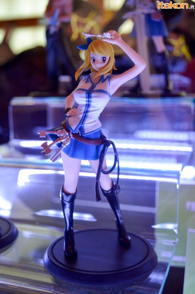 lucy-heartphilia-sc-fairy-tail-tsume.jpg